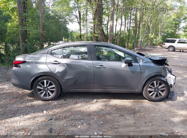 3N1CN8EV7ML892115 2021 NISSAN VERSA Gray 