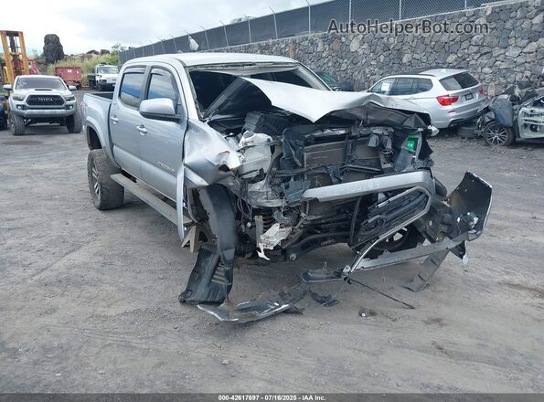 3TMCZ5AN0JM124066 2018 TOYOTA TACOMA Silver Widok z przodu