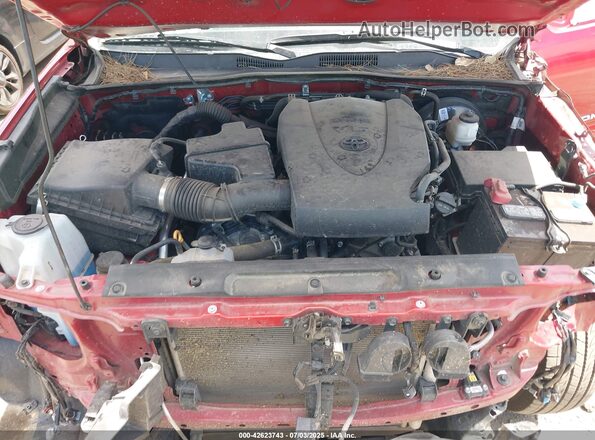 3TMCZ5AN5NM524792 2022 TOYOTA TACOMA Red Rear view