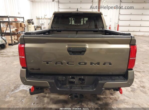 3TMLB5JN6RM076802 2024 TOYOTA TACOMA Green 