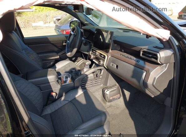 3TYLC5LN9ST029137 2025 TOYOTA TACOMA Черный Вид салона спереди