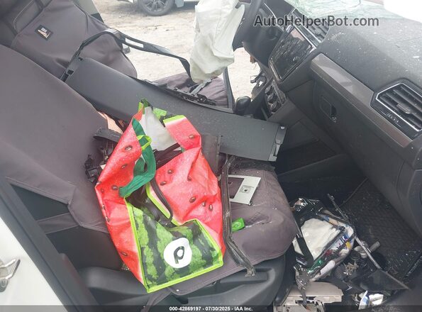 3VV2B7AXXMM021417 2021 VOLKSWAGEN TIGUAN Белый 
