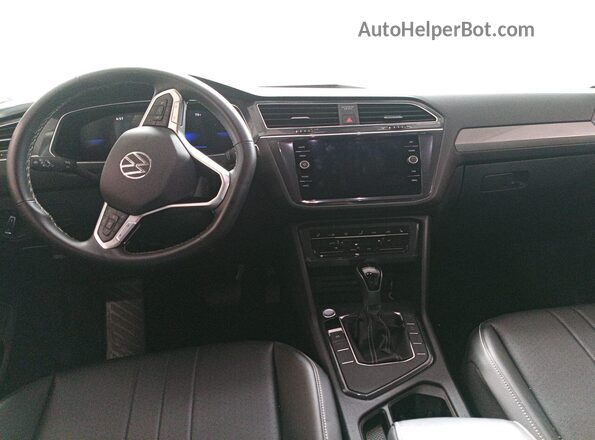 3VV3B7AX3RM108040 2024 VOLKSWAGEN TIGUAN  