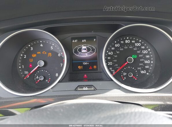 3VV3B7AX7MM043668 2021 VOLKSWAGEN TIGUAN Black Widok tylnych siedzeń