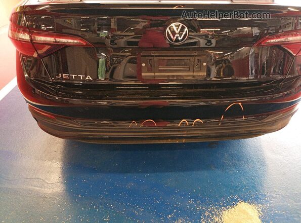 3VW5M7BU3RM042060 2024 VOLKSWAGEN JETTA  Вид сзади
