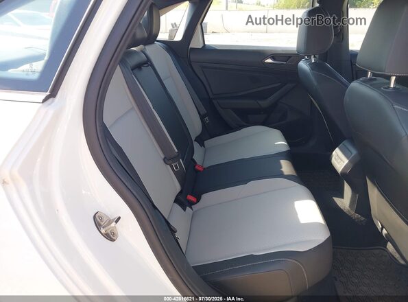 3VWC57BU0MM039792 2021 VOLKSWAGEN JETTA White Vista de la etiqueta del VIN