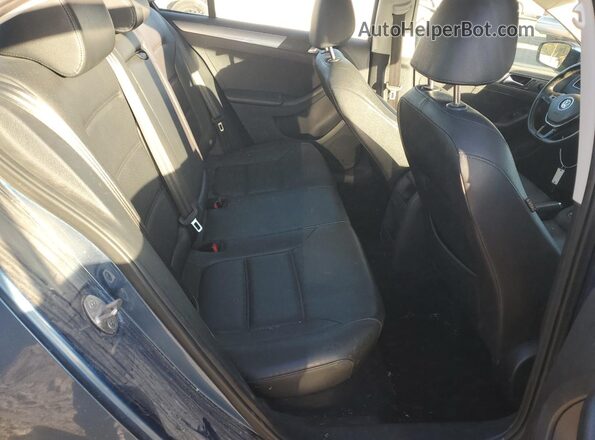 3VWDB7AJ7HM227350 2017 VOLKSWAGEN JETTA Blue Rear seats view