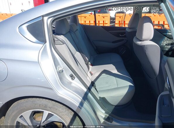 4S3BWAC67N3017137 2022 SUBARU LEGACY Silver VIN კოდის სტიკერის ხედი