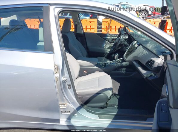 4S3BWAC67N3017137 2022 SUBARU LEGACY Silver წინა სალონის ხედი