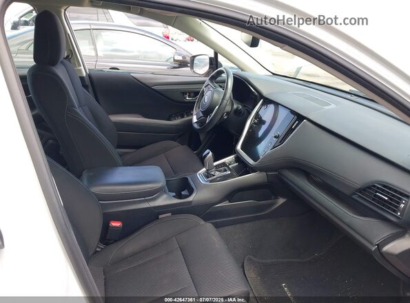 4S3BWAD6XN3017535 2022 SUBARU LEGACY White Front interior view