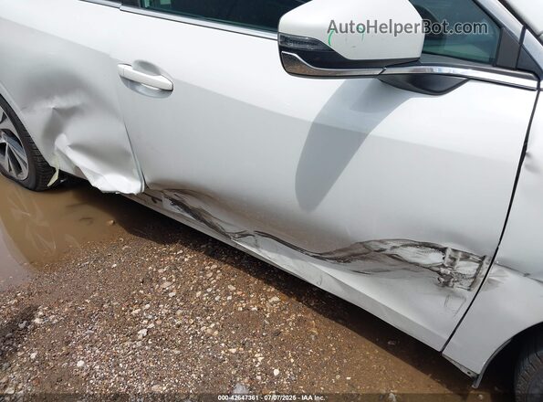 4S3BWAD6XN3017535 2022 SUBARU LEGACY White Front view