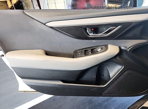 4S4BTADC6P3214053 2023 SUBARU OUTBACK  Engine compartment view