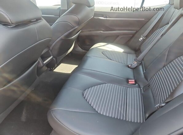 4T1G31AK2MU555375 2021 TOYOTA CAMRY  Դիմացի տեսք