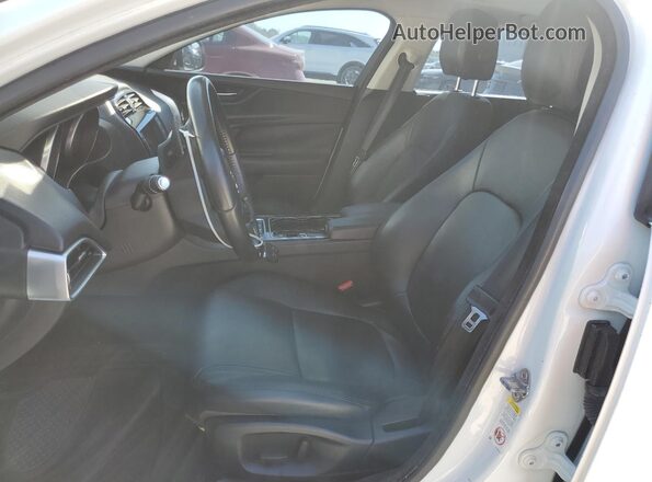 SAJAR4BG1HA978526 2017 JAGUAR XF Белый 