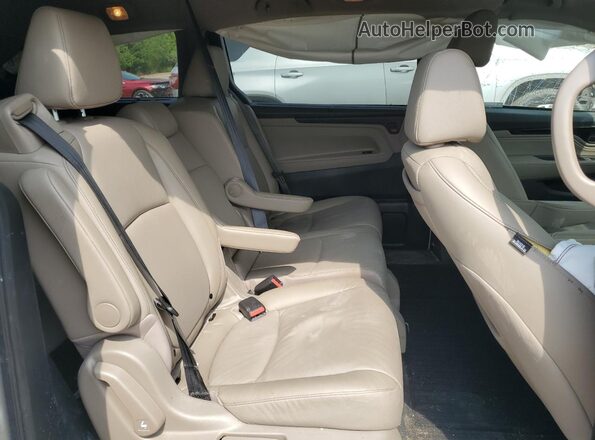 5FNRL6H88PB011867 2023 HONDA ODYSSEY White Widok wnętrza z tyłu