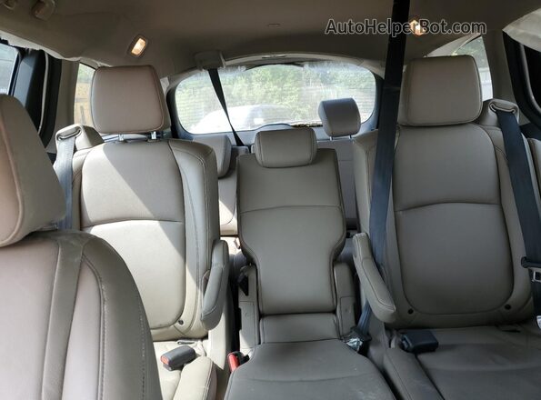 5FNRL6H88PB011867 2023 HONDA ODYSSEY White Widok tylnych siedzeń