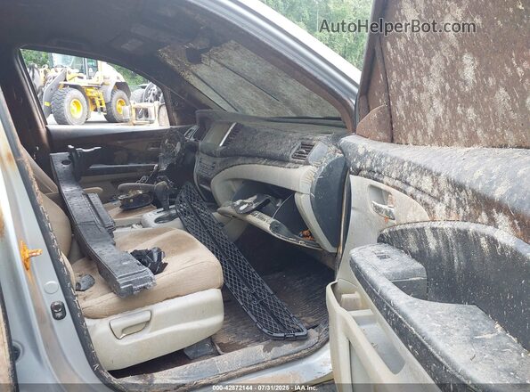 5FNYF6H31JB021963 2018 HONDA PILOT Silver Vista interior delantera