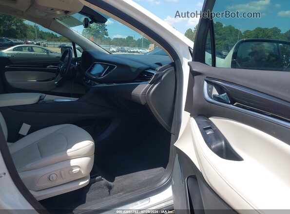 5GAERBKW9PJ271959 2023 BUICK ENCLAVE White წინა სალონის ხედი