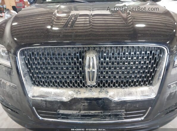 5LMJJ2LGXPEL10846 2023 LINCOLN NAVIGATOR Black Widok z tyłu