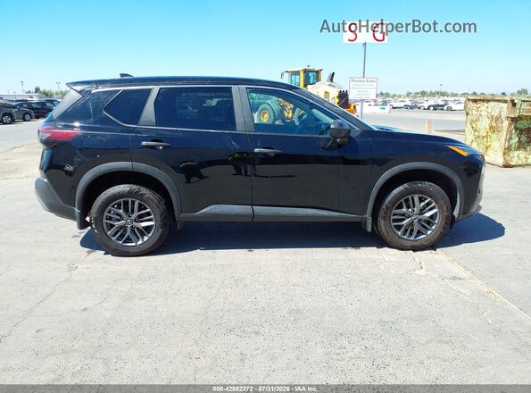 5N1BT3AAXPC761907 2023 NISSAN ROGUE Black Вид задньої частини салону