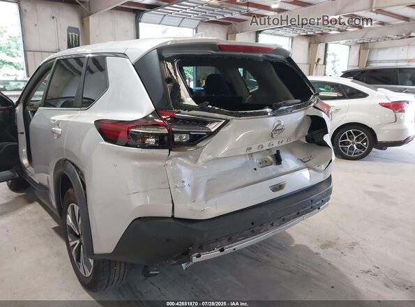 5N1BT3BAXPC788605 2023 NISSAN ROGUE Серебряный Вид спереди