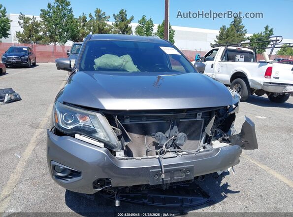5N1DR2MM2HC913364 2017 NISSAN PATHFINDER Gray Вид задньої частини салону