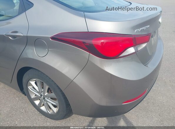 5NPDH4AE4GH652998 2016 HYUNDAI ELANTRA Gold Vista frontal
