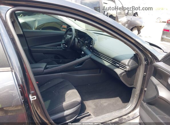 5NPLS4AG5MH020036 2021 HYUNDAI ELANTRA Gray Front interior view