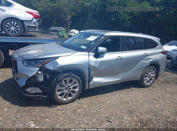5TDDZRBH0MS556908 2021 TOYOTA LIMITED Silver Սալոնի 360 աստիճան տեսք