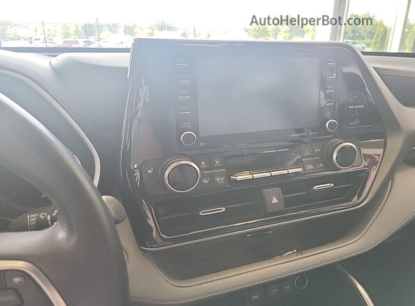 5TDHARAH5MS011944 2021 TOYOTA LE  Задняя правая четверть