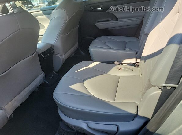 5TDHARAH5MS011944 2021 TOYOTA LE  
