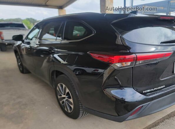 5TDHARAH7MS509112 2021 TOYOTA LE  Передняя левая четверть