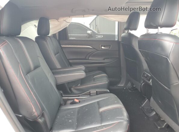5TDKZRFH8KS573860 2019 TOYOTA HIGHLANDER White Vista interior trasera
