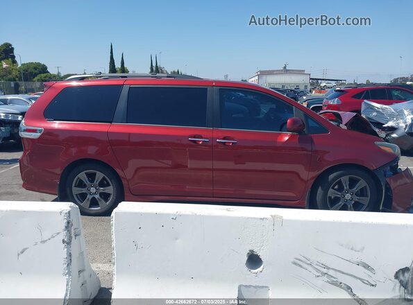 5TDXZ3DCXHS895547 2017 TOYOTA SIENNA Red 