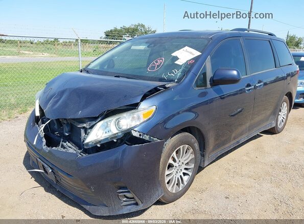 5TDYZ3DC1JS961218 2018 TOYOTA LE Blue Front left