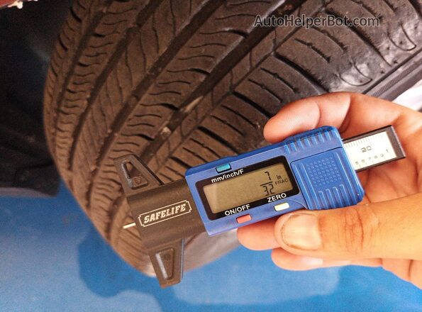 5TDZZ3DC3LS077045 2020 TOYOTA SIENNA  Widok z przodu