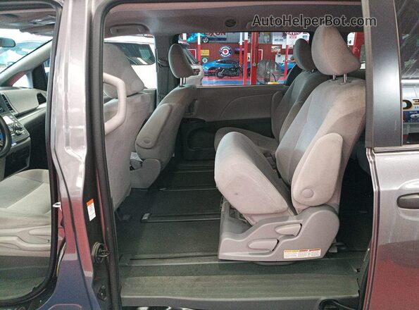 5TDZZ3DC3LS077045 2020 TOYOTA SIENNA  Widok zestawu wskaźników