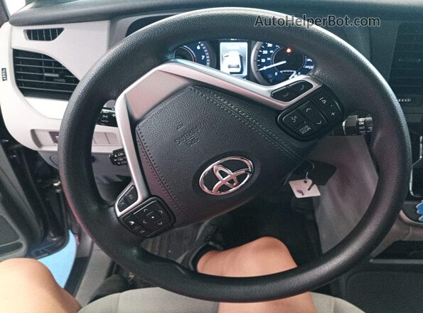 5TDZZ3DC3LS077045 2020 TOYOTA SIENNA  