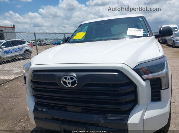 5TFLA5DB8PX060743 2023 TOYOTA TUNDRA Белый Вид щитка приборов
