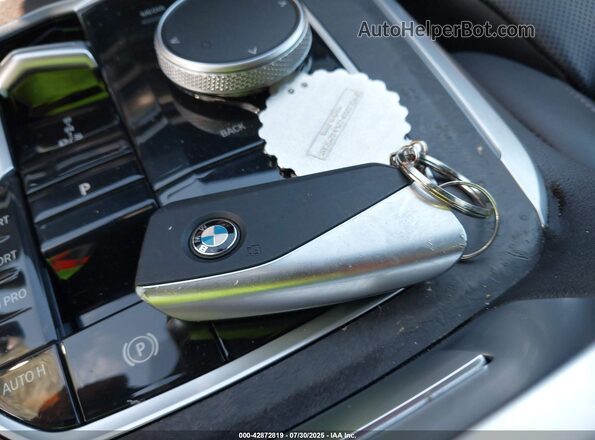 5UX13EU04R9S12362 2024 BMW X5 Gray Вид панелі приладів