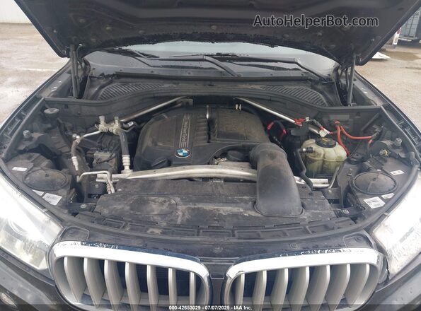 5UXKR2C59J0Z19383 2018 BMW X5 Gray 