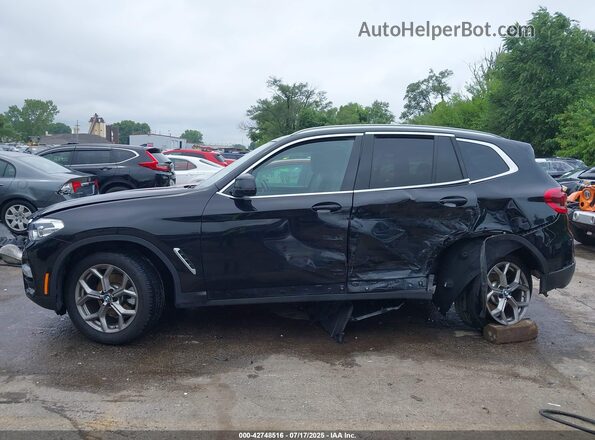 5UXTY5C03M9E36956 2021 BMW X3 Black სალონის 360-გრადუსიანი ხედი
