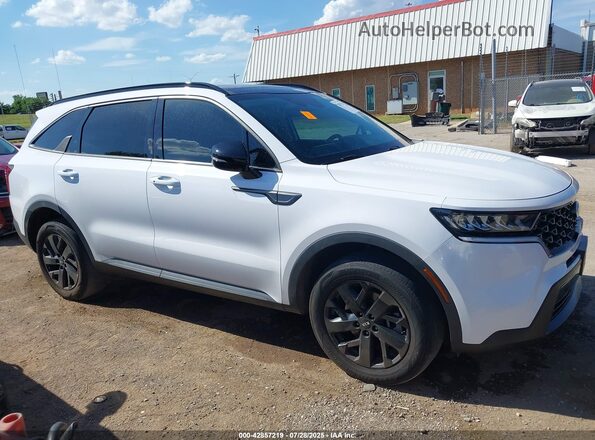 5XYRLDLC2MG037109 2021 KIA SORENTO White Vista interior trasera