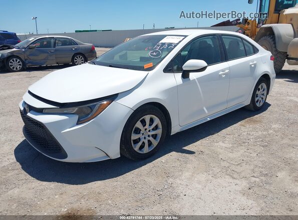 5YFEPMAE1MP180006 2021 TOYOTA LL White Vista tres cuartos delantera izquierda