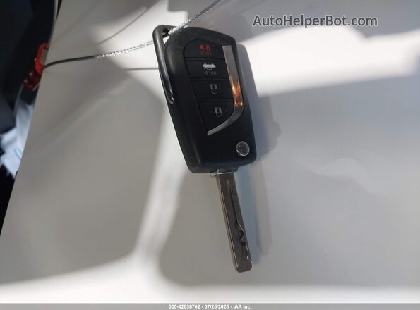 5YFEPMAE9MP164801 2021 TOYOTA LL Серебряный Вид панели приборов