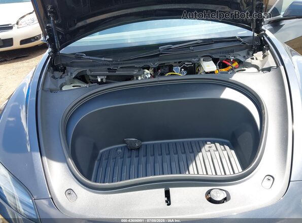 5YJ3E1EB1SF929424 2025 TESLA MODEL 3 Gray Vista trasera
