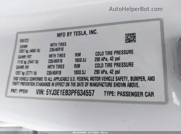 5YJ3E1EB3PF634557 2023 TESLA MODEL 3 White ძრავის განყოფილების ხედი