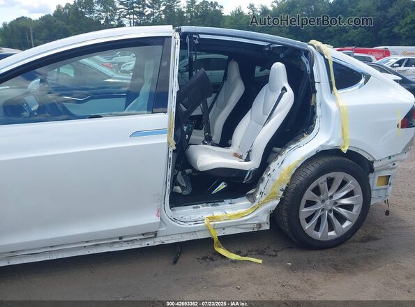 5YJXCBE29JF089436 2018 TESLA MODEL X White 