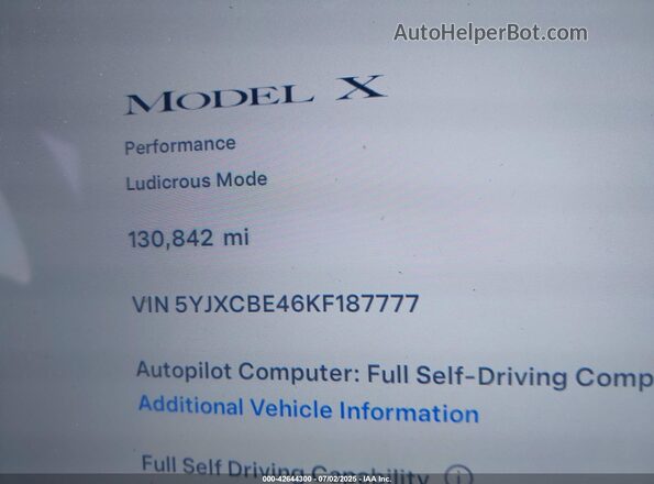 5YJXCBE46KF187777 2019 TESLA MODEL X White Widok wnętrza 360 stopni