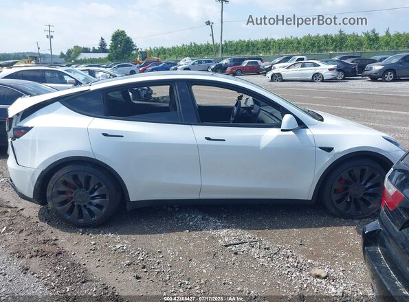 5YJYGDEF2MF075485 2021 TESLA MODEL Y White Вид задньої частини салону